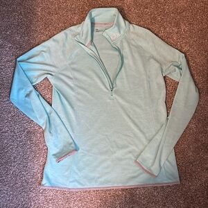 EUC UA women’s heatgear 1/4 zip